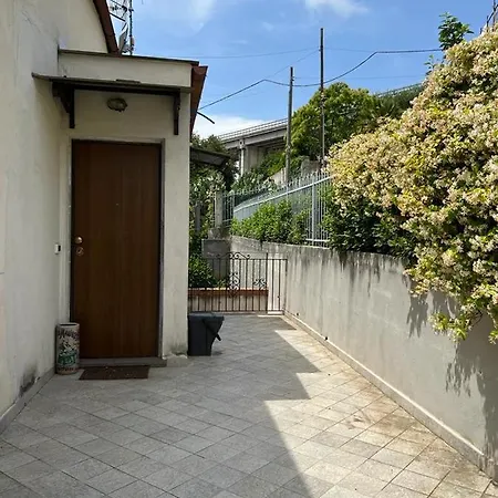 דירה Appartato A 5 Minuti Dal Mare אימפריה